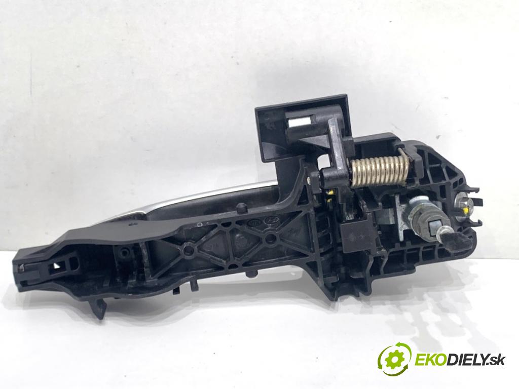 KIA CEED Kombi 2018 66 kW 1.4 CRDi 90 1396 Kľučka vonkajšia ľavy predný