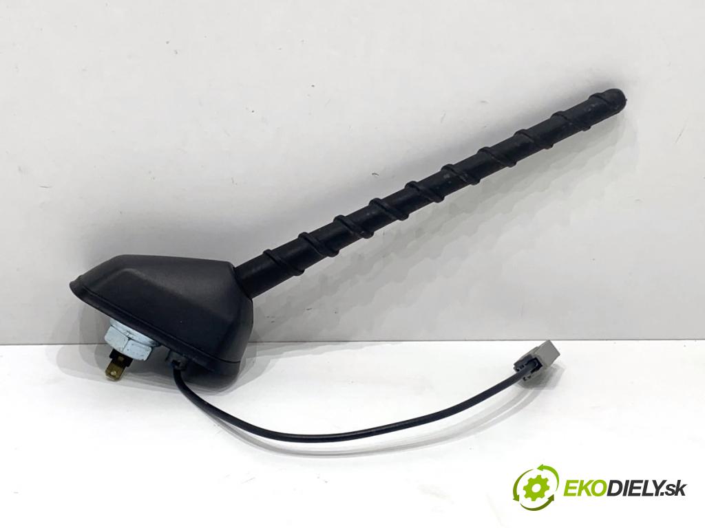 KIA CEED Kombi 2018 66 kW 1.4 CRDi 90 1396 ANTENA 