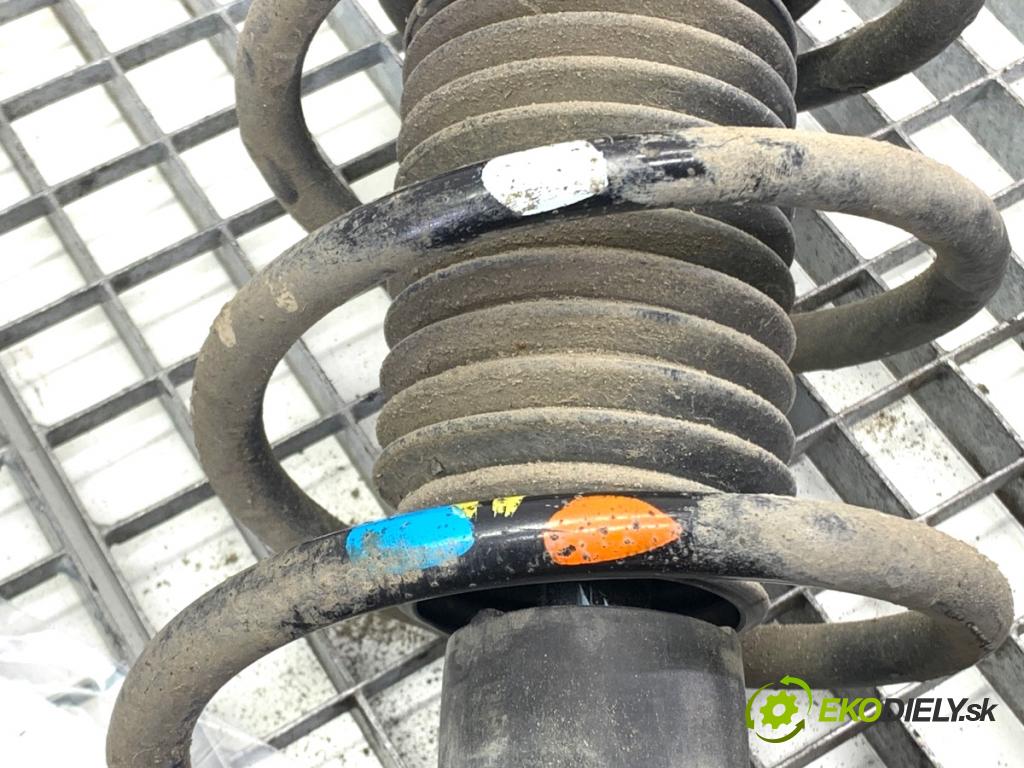 KIA CEED Kombi 2018 66 kW 1.4 CRDi 90 1396 Tlmič pravy predný ZE