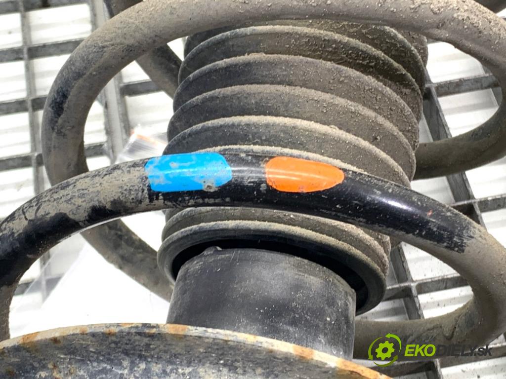 KIA CEED Kombi 2018 66 kW 1.4 CRDi 90 1396 Tlmič ľavy predný ZE