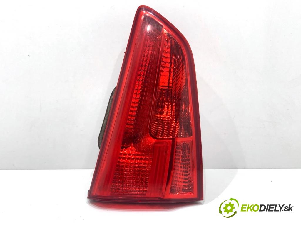 KIA CEED Kombi 2018 66 kW 1.4 CRDi 90 1396 Svetlo zad ľavá strana vnútorná 92403-A23 (Kľučka dverí ostatné)