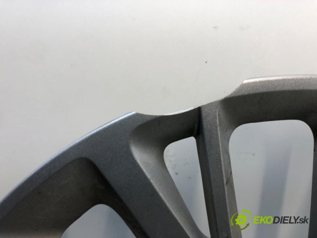 KIA CEED Kombi 2018 66 kW 1.4 CRDi 90 1396 puklica 15