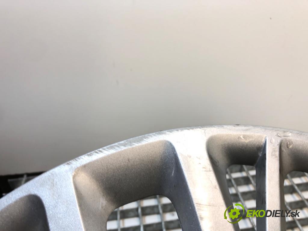 KIA CEED Kombi 2018 66 kW 1.4 CRDi 90 1396 puklica 15