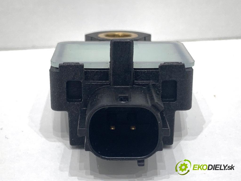 KIA CEED Kombi 2018 66 kW 1.4 CRDi 90 1396 Snímač nárazu 95920-A2060 (Snímač nárazu)