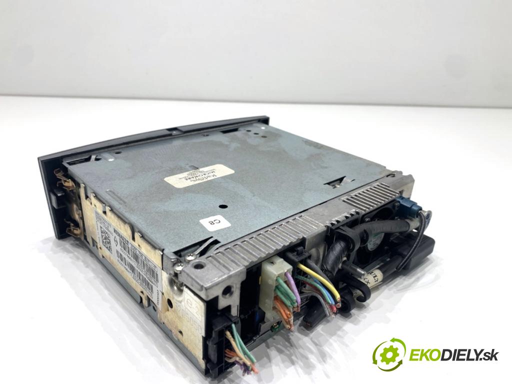 RENAULT SCÉNIC II nadwozie wielkoprzestrzenne (MPV) 2007 99 kW 2.0 (JM05, JM0U, JM1N, JM1U, JM2V) 1998 RADIO 8200796847F (Audio zariadenie)