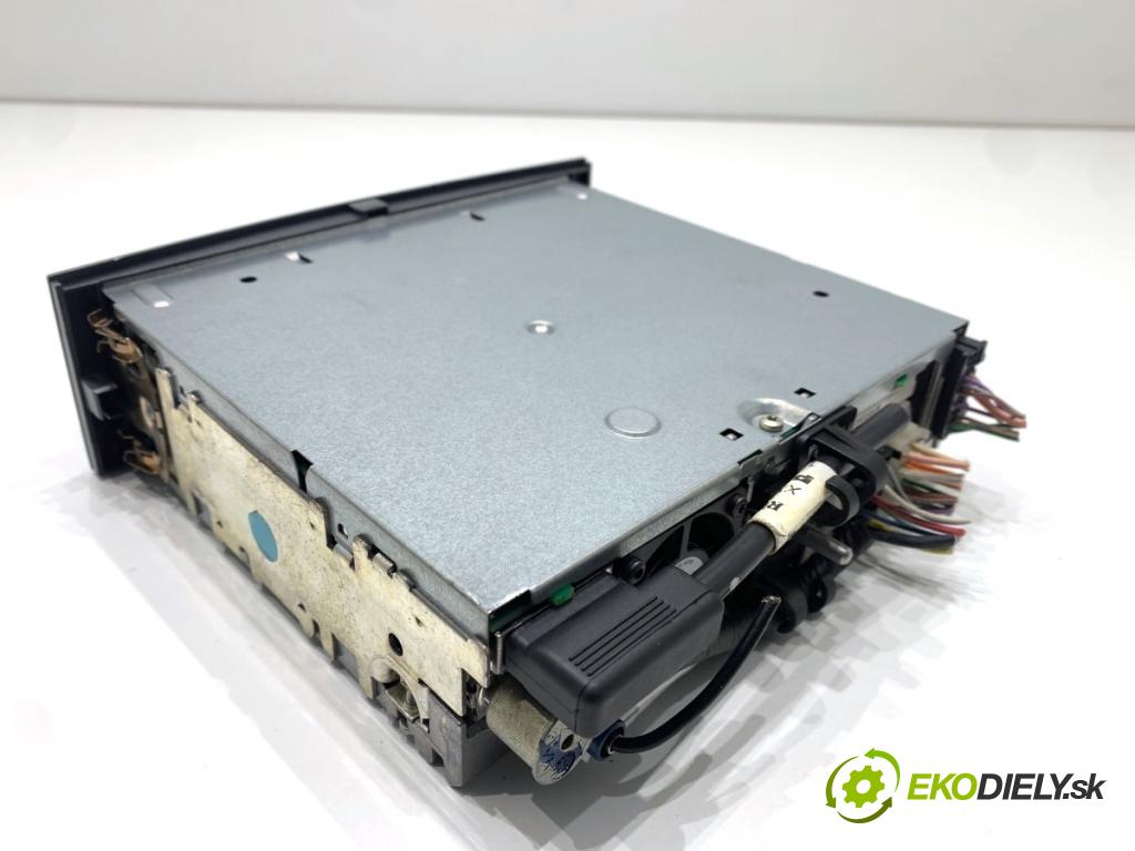 RENAULT SCÉNIC II nadwozie wielkoprzestrzenne (MPV) 2007 99 kW 2.0 (JM05, JM0U, JM1N, JM1U, JM2V) 1998 RADIO 8200796847F (Audio zariadenie)