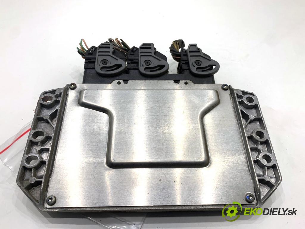 RENAULT SCÉNIC II nadwozie wielkoprzestrzenne (MPV) 2007 99 kW 2.0 (JM05, JM0U, JM1N, JM1U, JM2V) 1998 řídící jednotka motora 8200509516 (Řídicí jednotka)