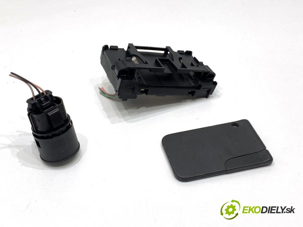 RENAULT SCÉNIC II nadwozie wielkoprzestrzenne (MPV) 2007 99 kW 2.0 (JM05, JM0U, JM1N, JM1U, JM2V) 1998 spinačka 8200125077 (Spínacia skrinka)