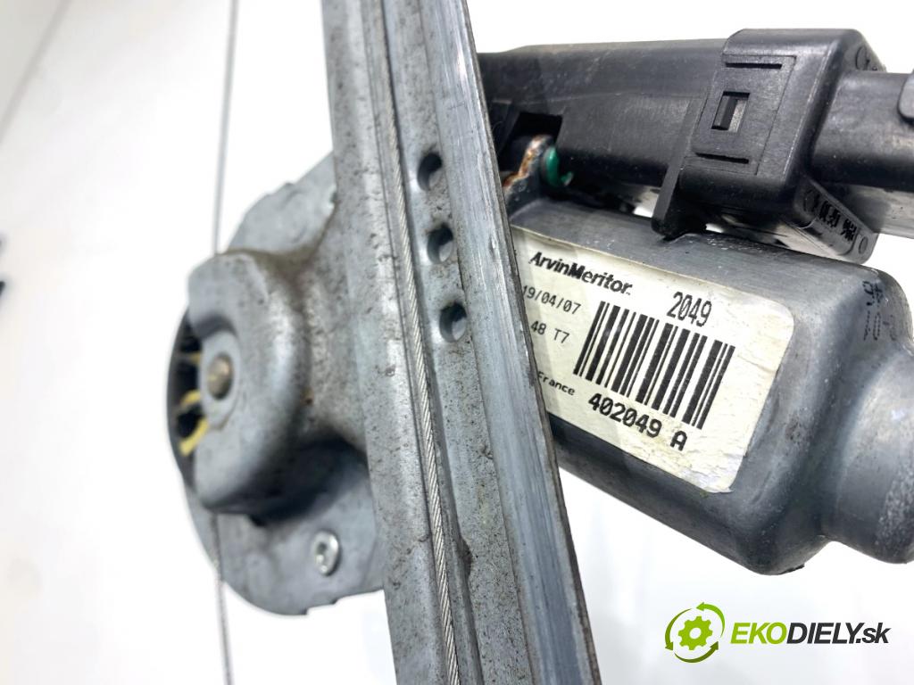 RENAULT SCÉNIC II nadwozie wielkoprzestrzenne (MPV) 2007 99 kW 2.0 (JM05, JM0U, JM1N, JM1U, JM2V) 1998 Mechanizmus okna ľavy zad