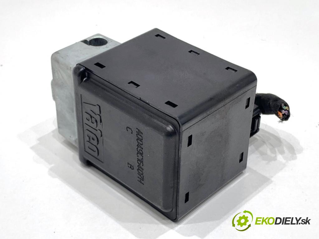 RENAULT SCÉNIC II nadwozie wielkoprzestrzenne (MPV) 2007 99 kW 2.0 (JM05, JM0U, JM1N, JM1U, JM2V) 1998 blokáda volantu 8200604932 (Riadenie ostatné)