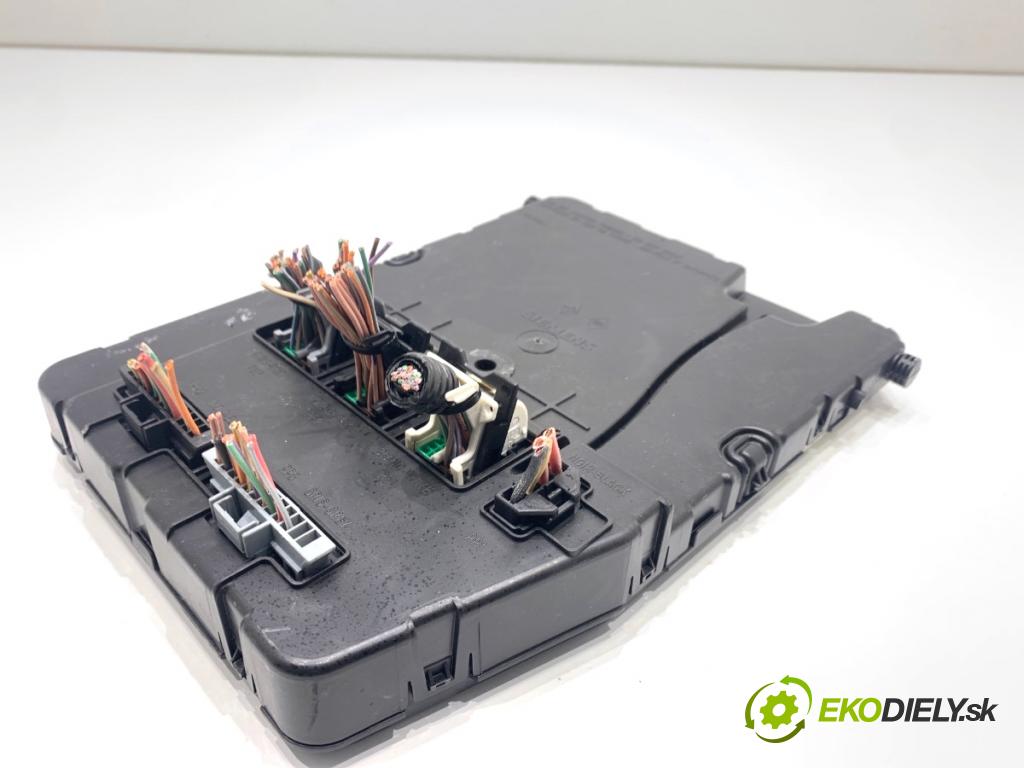 RENAULT SCÉNIC II nadwozie wielkoprzestrzenne (MPV) 2007 99 kW 2.0 (JM05, JM0U, JM1N, JM1U, JM2V) 1998 modul BSI 8200780028 (Pojistková skříňka)