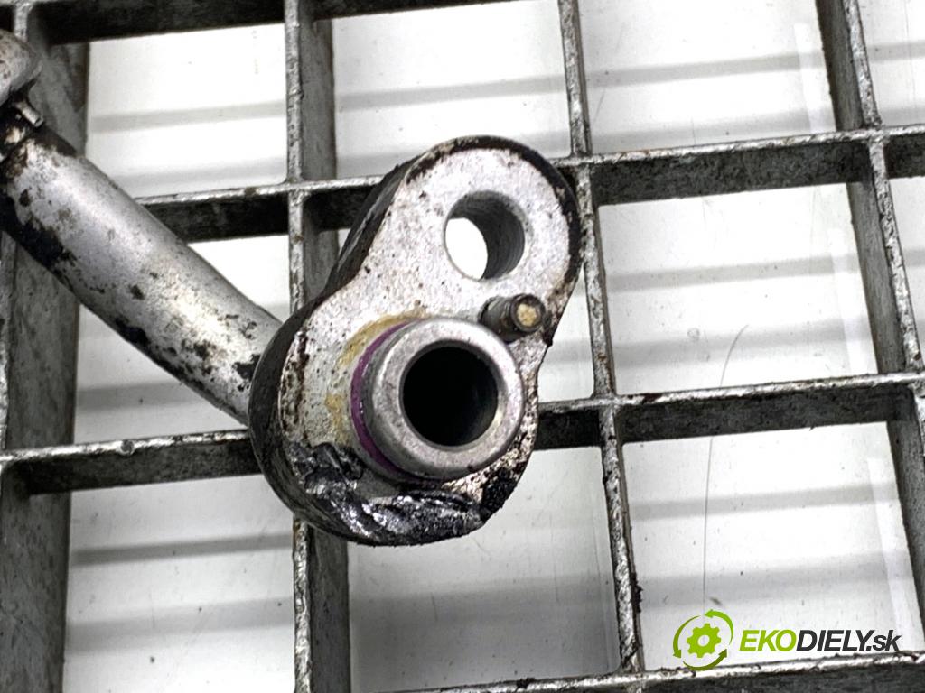 SKODA RAPID liftback 2017 85 kW 1.6 TDI 1598 rúrka klimatizácie 6C0816721E (Rúrka klimatizácie)