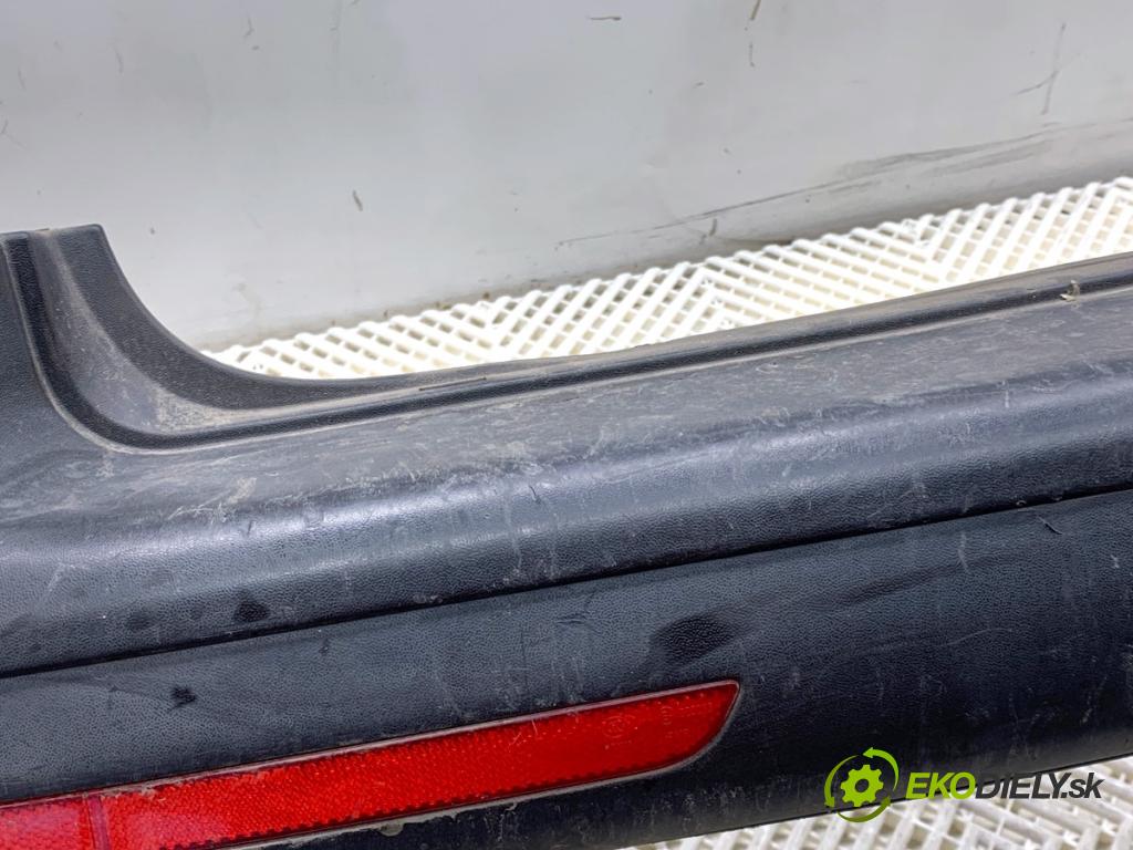 VW TRANSPORTER T5 Autobus 2014 75 kW 1.9 TDI 1896 Nárazník zad  (Kľučka dverí ostatné)