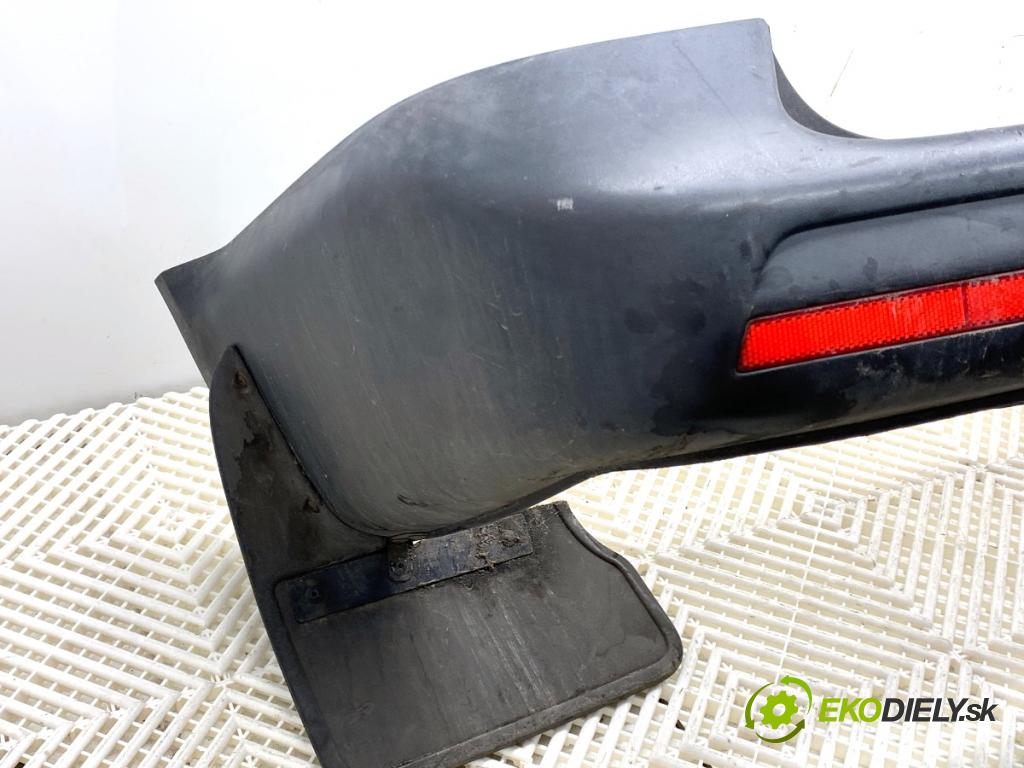 VW TRANSPORTER T5 Autobus 2014 75 kW 1.9 TDI 1896 Nárazník zad  (Kľučka dverí ostatné)