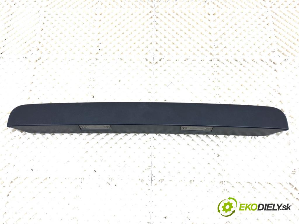 VW TRANSPORTER T5 Autobus 2014 75 kW 1.9 TDI 1896 lišta dveří zadní část 7E0827329F