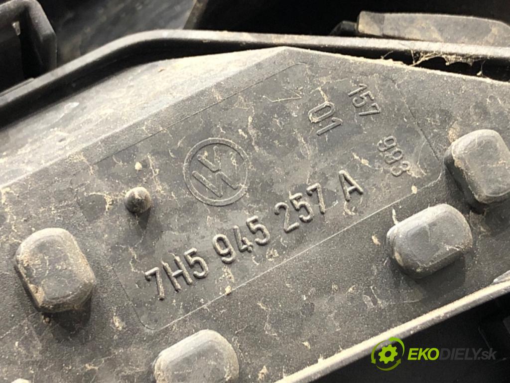 VW TRANSPORTER T5 Autobus 2014 75 kW 1.9 TDI 1896 světlo pravý zadní část 7H5945257A