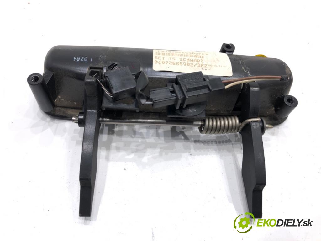 VW TRANSPORTER T5 Autobus 2014 75 kW 1.9 TDI 1896 Kľučka dverí zad