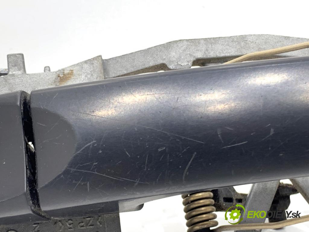 VW TRANSPORTER T5 Autobus 2014 75 kW 1.9 TDI 1896 Kľučka vonkajšia ľavy predný 7H0837885C