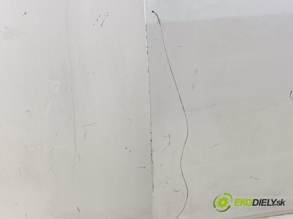 VW TRANSPORTER T5 Autobus 2014 75 kW 1.9 TDI 1896 Dvere pravy predný