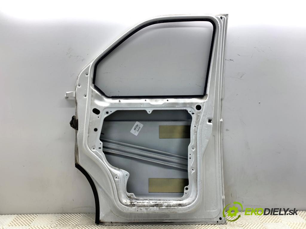 VW TRANSPORTER T5 Autobus 2014 75 kW 1.9 TDI 1896 Dvere pravy predný