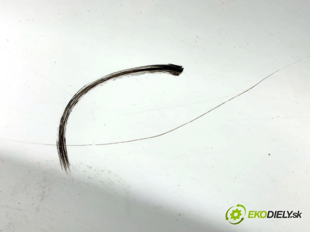 VW TRANSPORTER T5 Autobus 2014 75 kW 1.9 TDI 1896 Blatník pravy predný