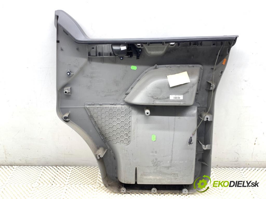 VW TRANSPORTER T5 Autobus 2014 75 kW 1.9 TDI 1896 čalúnenie Dvere ľavy predný