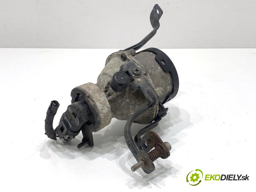 KIA CEED Kombi 2018 66 kW 1.4 CRDi 90 1396 hmlové svetlo, hmlovka pravý přední část