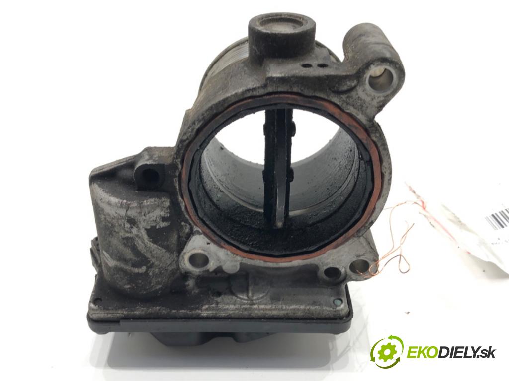 VW TRANSPORTER T5 Autobus 2014 75 kW 1.9 TDI 1896 Škrtiaca klapka 03L128063S (Škrtiaca klapka)