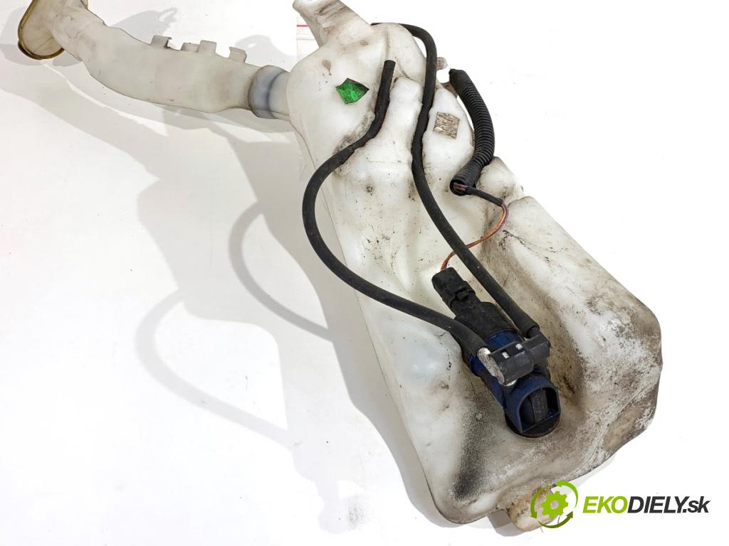 RENAULT CLIO III liftback 2006 55 kW 1.2 16V (BR02, BR0J, BR11, CR02, CR0J, CR11) 1149 nádržka ostřikovačů 7701058023