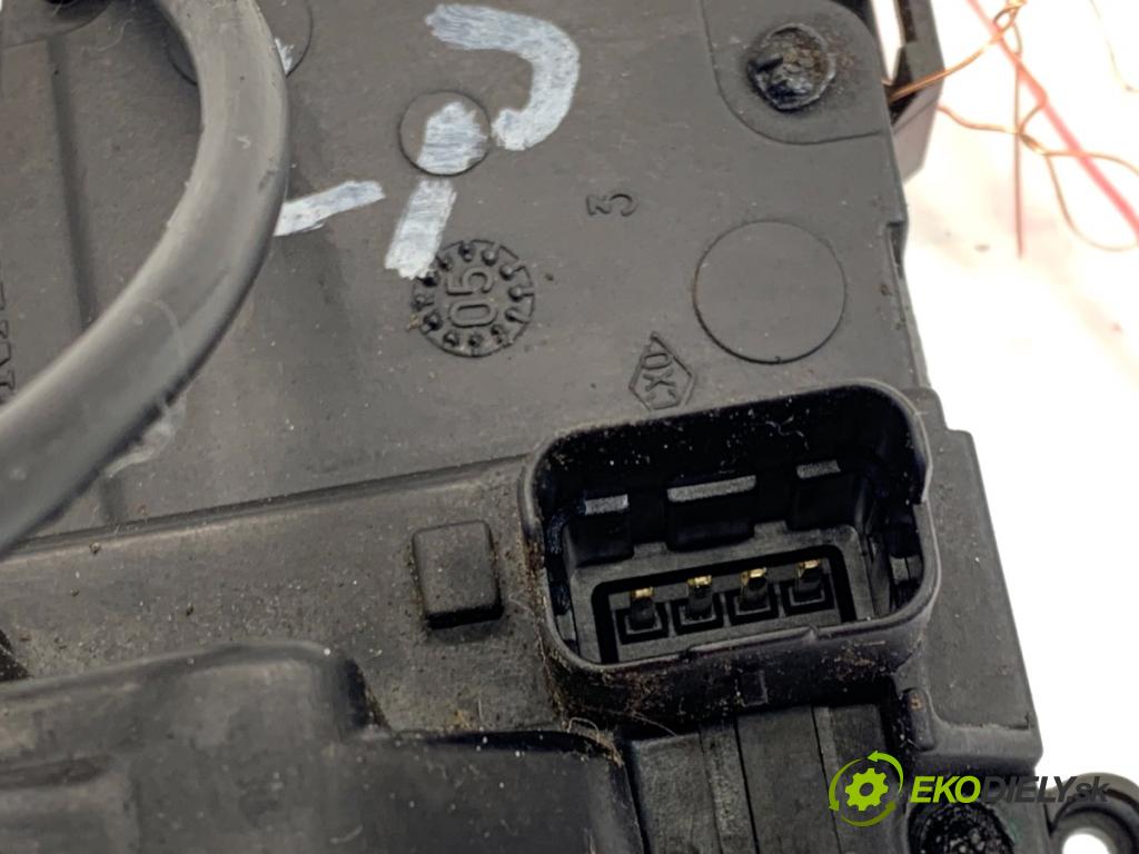 RENAULT CLIO III liftback 2006 55 kW 1.2 16V (BR02, BR0J, BR11, CR02, CR0J, CR11) 1149 zámok Dvere ľavy predný