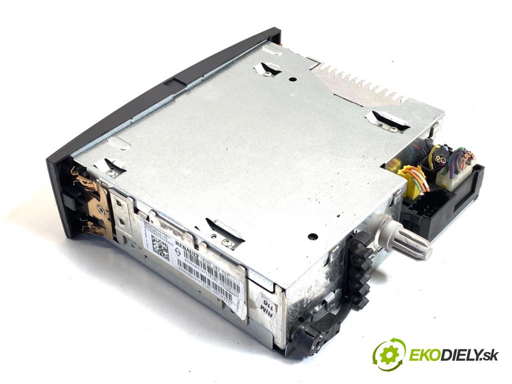 RENAULT CLIO III liftback 2006 55 kW 1.2 16V (BR02, BR0J, BR11, CR02, CR0J, CR11) 1149 RADIO 8200483757 (Audio zariadenie)