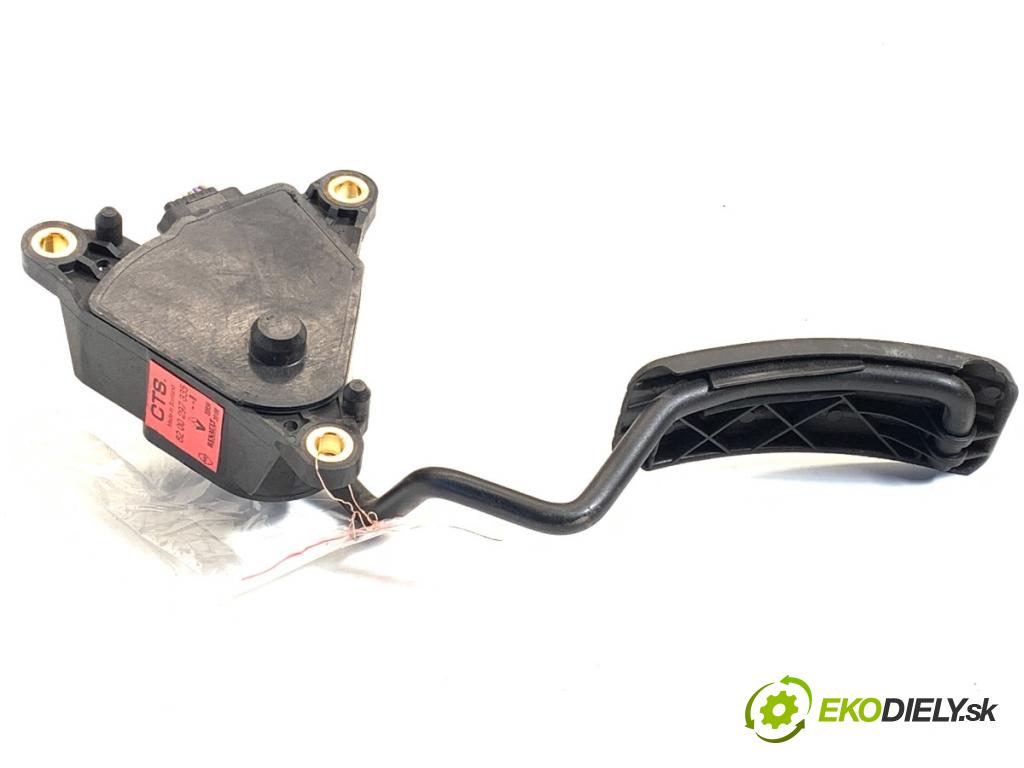 RENAULT CLIO III liftback 2006 55 kW 1.2 16V (BR02, BR0J, BR11, CR02, CR0J, CR11) 1149 potenciometr plynového pedálu 8200297335 (Potenciometr plynového pedálu)