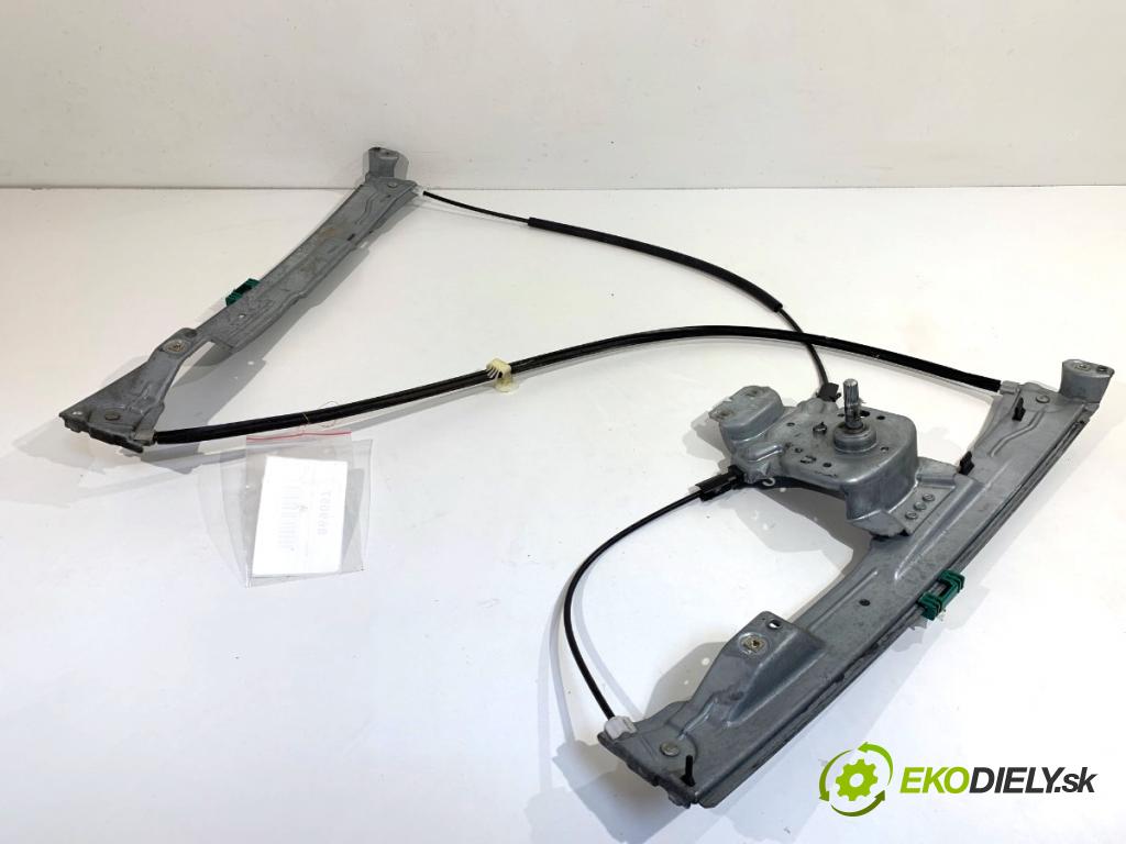 RENAULT CLIO III liftback 2006 55 kW 1.2 16V (BR02, BR0J, BR11, CR02, CR0J, CR11) 1149 mechanismus okna levý přední část 