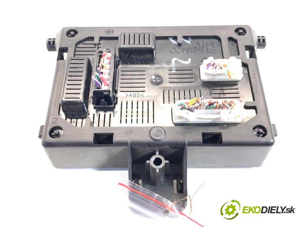 RENAULT CLIO III liftback 2006 55 kW 1.2 16V (BR02, BR0J, BR11, CR02, CR0J, CR11) 1149 Modul BCM 8200343732 (Riadiaca jednotka ostatné)