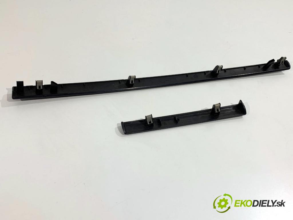 RENAULT CLIO III liftback 2006 55 kW 1.2 16V (BR02, BR0J, BR11, CR02, CR0J, CR11) 1149 lišty kryt 8200407855 8200407876 (Lišta)