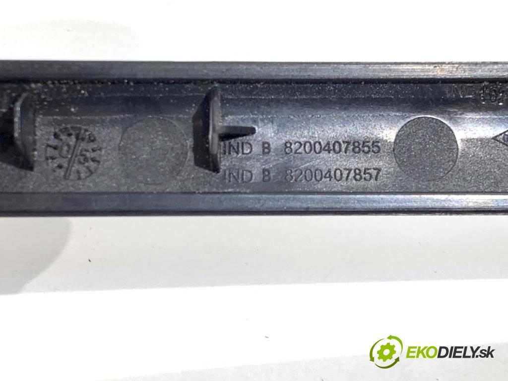 RENAULT CLIO III liftback 2006 55 kW 1.2 16V (BR02, BR0J, BR11, CR02, CR0J, CR11) 1149 lišty kryt 8200407855 8200407876 (Lišta)
