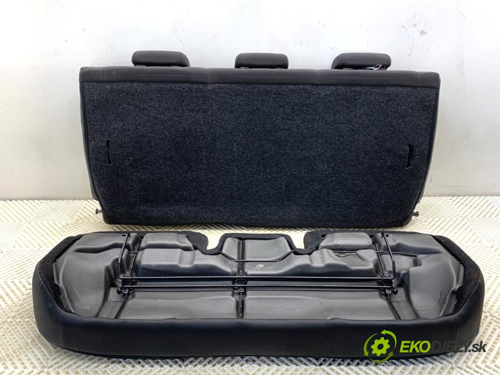 RENAULT CLIO III liftback 2006 55 kW 1.2 16V (BR02, BR0J, BR11, CR02, CR0J, CR11) 1149 Sedadlo druhý rad