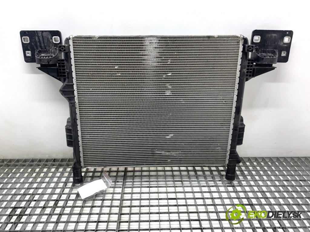 VW ID.3 liftback 2020 150 kW Pro  chladič vody 1EA121251B (Vodní chladič)