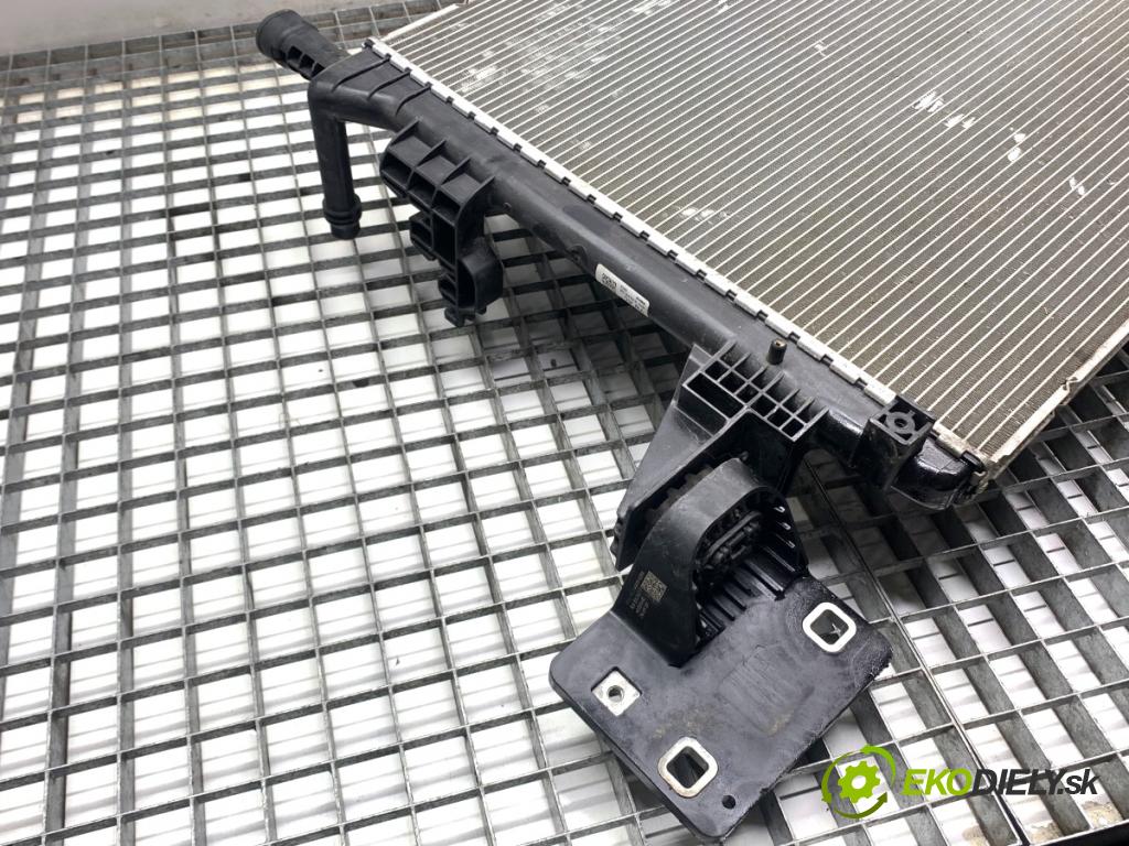 VW ID.3 liftback 2020 150 kW Pro  chladič vody 1EA121251B (Vodní chladič)