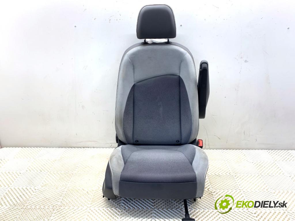 VW ID.3 liftback 2020 150 kW Pro  sedadlo pravý přední část 