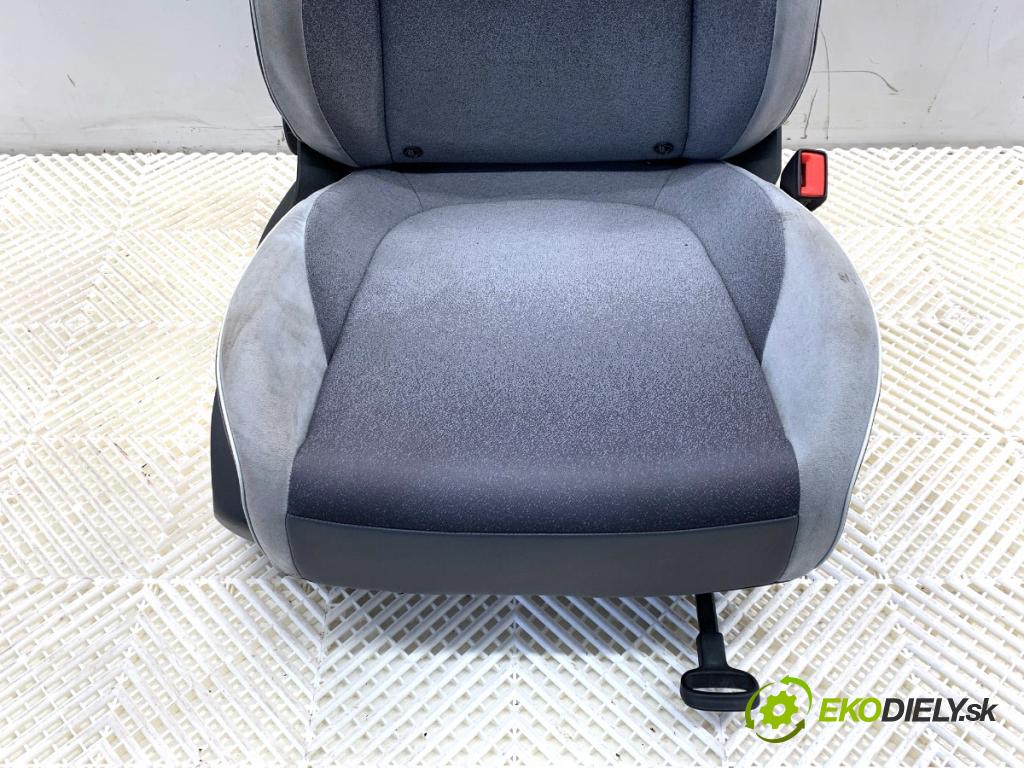 VW ID.3 liftback 2020 150 kW Pro  Sedadlo pravy predný