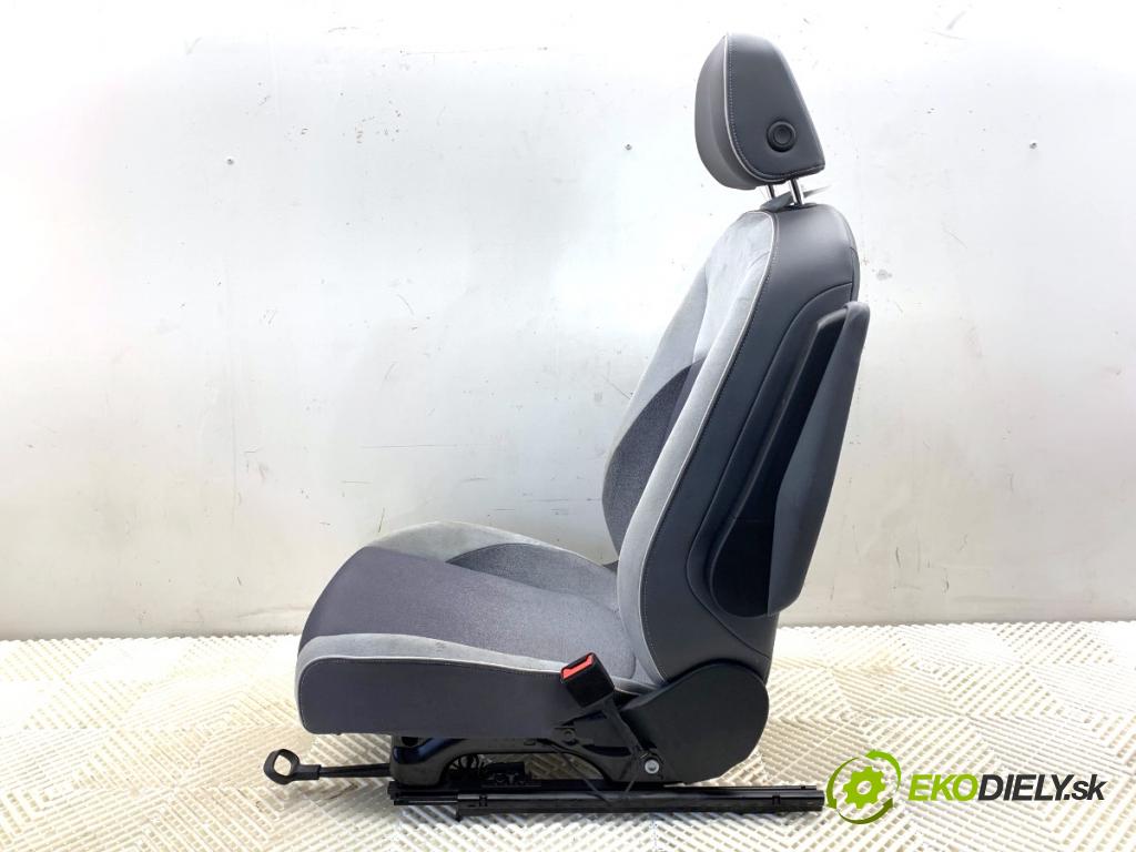 VW ID.3 liftback 2020 150 kW Pro  Sedadlo pravy predný