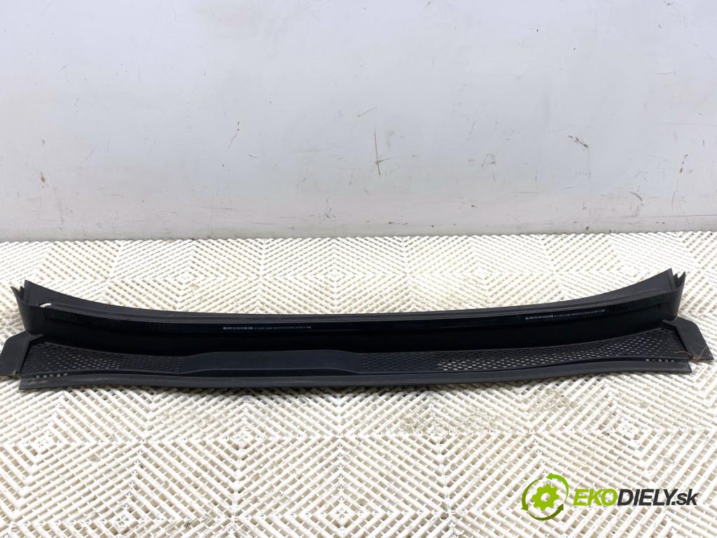 VW ID.3 liftback 2020 150 kW Pro  torpédo plast pod čelní okno 10A819403 (Plast pod čelním sklem)