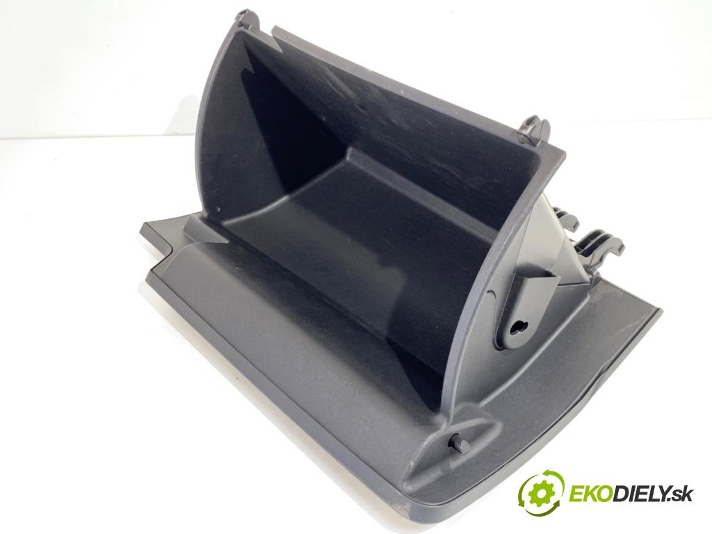 VW ID.3 liftback 2020 150 kW Pro  Priehradka, kastlík spolujazdca 10B857121 (Priehradka (kastlík))