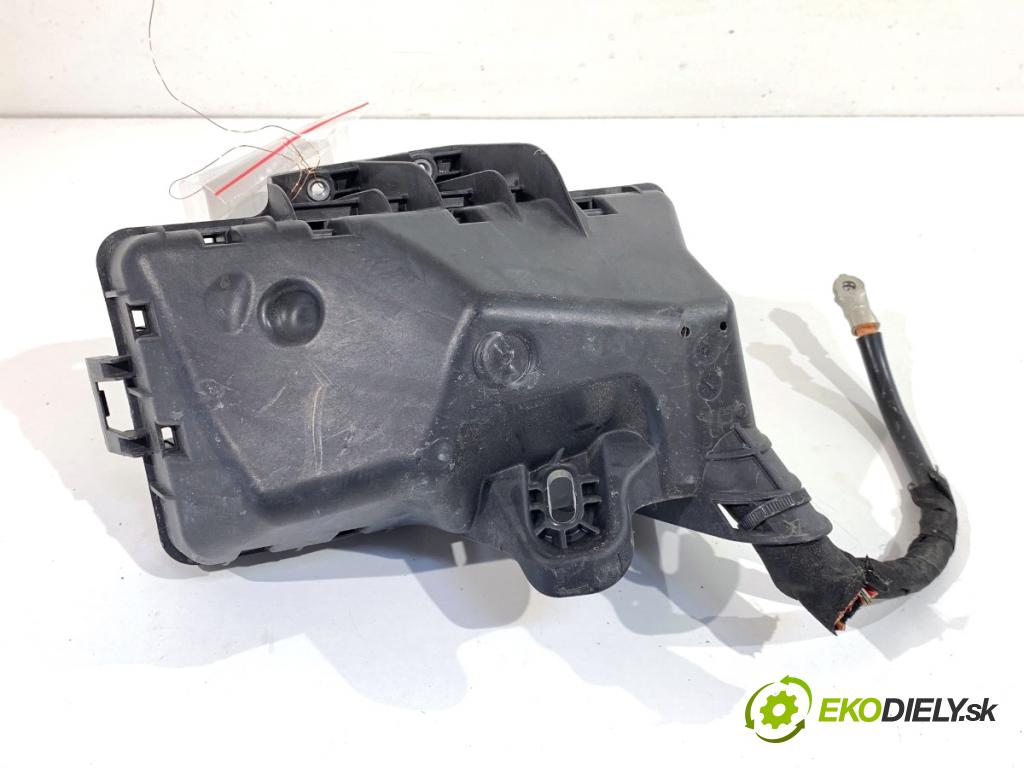 VW ID.3 liftback 2020 150 kW Pro  skříňka poistková 1EA907361A (Pojistková skříňka)