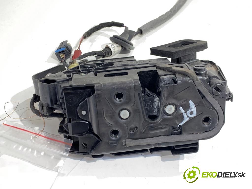 VW ID.3 liftback 2020 150 kW Pro  zámok Dvere pravy zad 5TA839016K