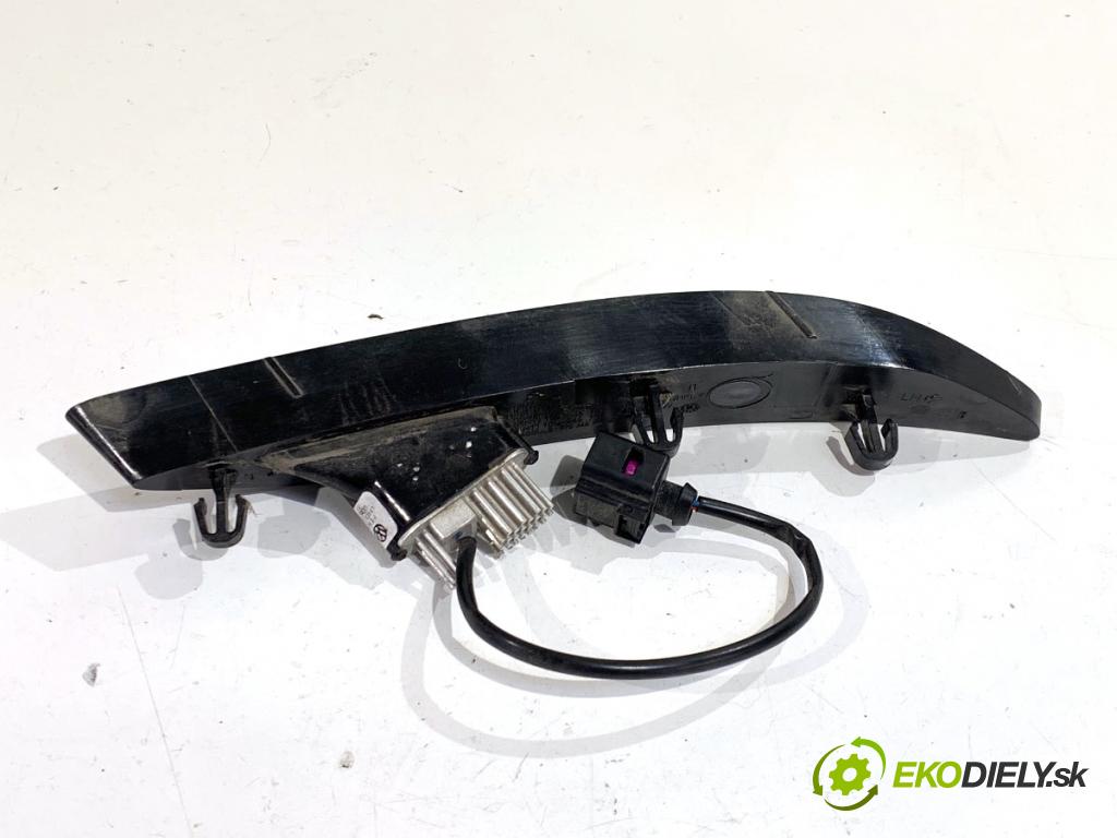 VW ID.3 liftback 2020 150 kW Pro  světlo nárazníka levý zadní část 10B945701