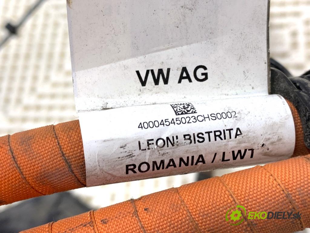 VW ID.3 liftback 2020 150 kW Pro  trubka vysokého NAPĚTÍ: NABÍJENÍ: