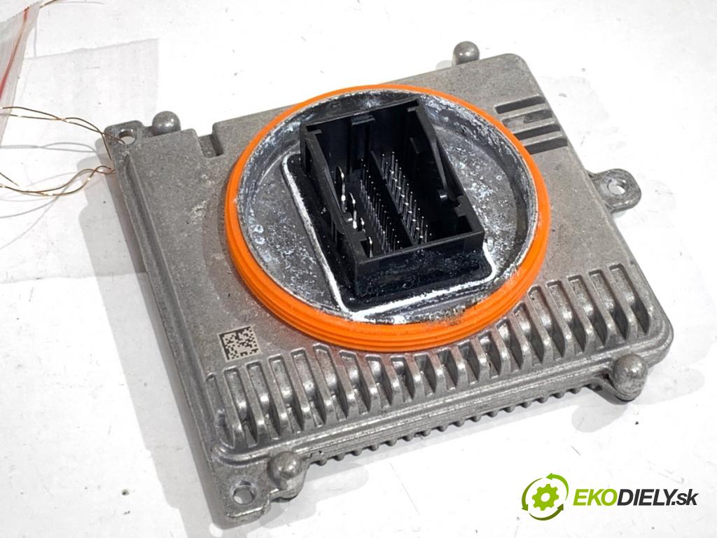 VW ID.3 liftback 2020 150 kW Pro  Menič XENON 992941572AE (Riadiaca jednotka xenónu)