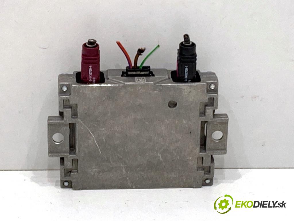 VW ID.3 liftback 2020 150 kW Pro  zesilovač Antenní: 4N0035456A (Zesilovač)